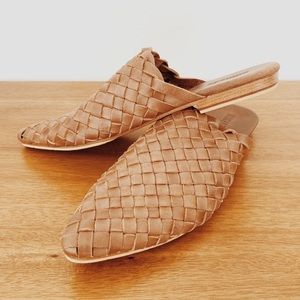 MIHALEO Woven Slide Mules Size 40/8.5-9